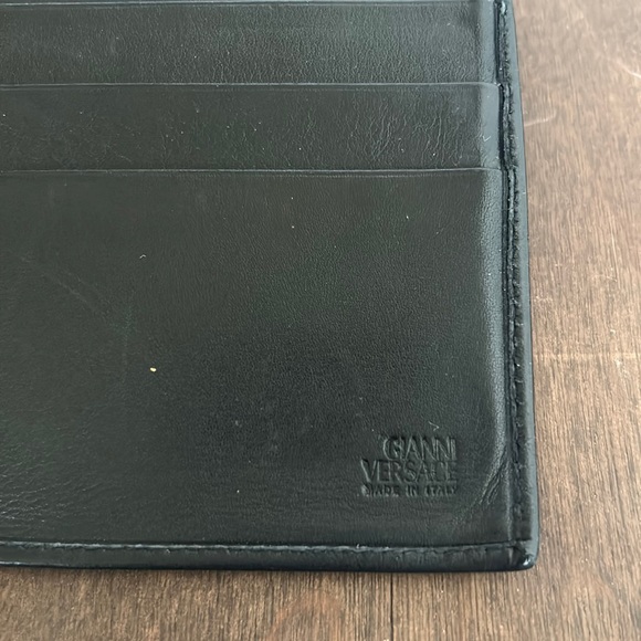 Gianni Versace Medusa Leather Wallet - Picture 5 of 11